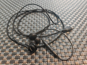 AKG ca nou