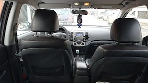 Hyundai i30 1,4 benzina 2010 - imagine 6