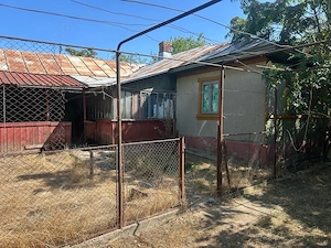 casa cu teren 2000m