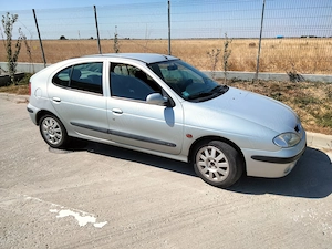 Renault Megan 1 1,6 v - imagine 4