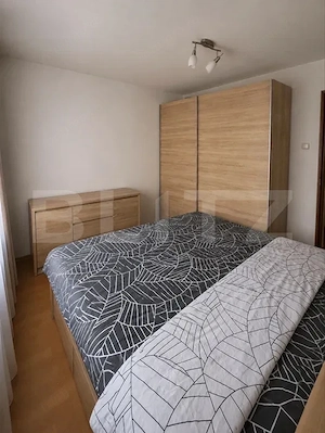 Apartament 2 camere, decomandat, parcare, zona Plopilor - imagine 4