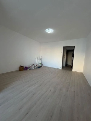 ✨ Vânzare Garsonieră Modernă, Renovată la Cheie – Parcul Titănel - imagine 2