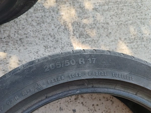 vand 2 cauciucuri iarna continental 205 50 r17 - imagine 3
