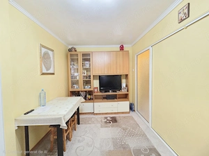 Apartament 3 camere imbunatatit parter balcon Micro 40 - imagine 3