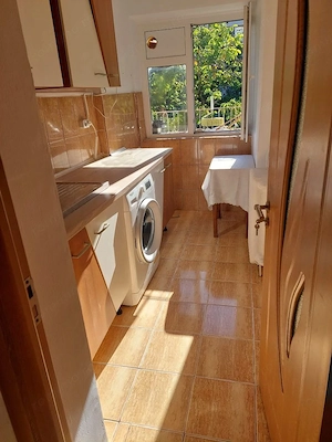 Închiriez apartament cu 2 camere semidecomandat Zina Uioara în Berceni sectorul 41800 RON - imagine 2