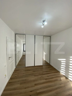 Apartament 2 camere, LUX, 60mp la casa, curte 40mp, langa Aeroport, Dezmir  - imagine 5
