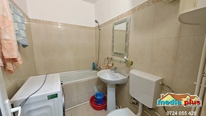 De vânzare   apartament cu 3 camere, zona Judecătoria Galați (Țiglina I) - imagine 8