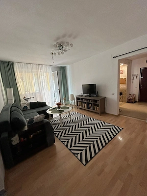 Inchiriere apartament 3 camere-Galeriile Titan - 650 eur luna + comision AGENTIE (50% chirie 1 luna) - imagine 2