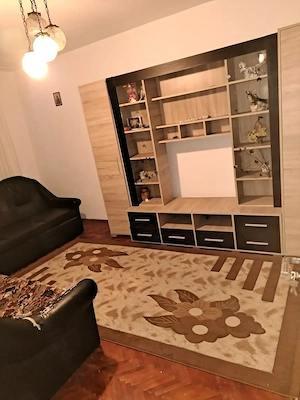 Proprietar inchiriez apartamen 3 Camere decomandat, zona Calea Girocului