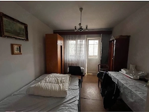 vand apartamnet 3 camere decomandat zona Vlaicu  - imagine 3