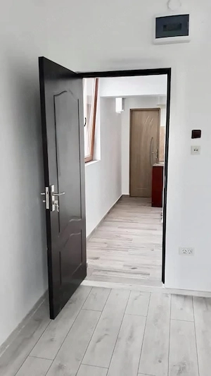 Garsoniera de inchiriat Steaua Et 1 - imagine 3