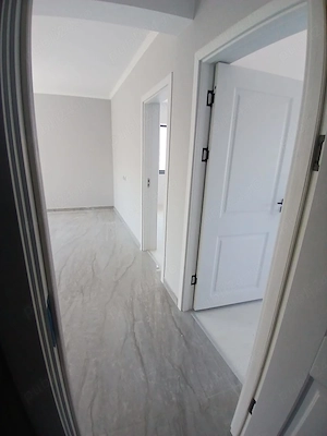 De vânzare casă 3 camere Năvodari - imagine 3