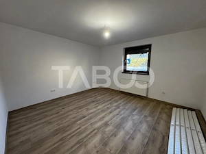 Casa individuala pe un nivel 4 camere teren 525 mp acces auto Selimbar - imagine 8