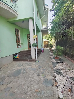 Vila P+1+M, 220 mp, teren 527 mp, zona Damila - imagine 2