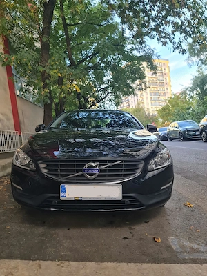 Vand Volvo S60 D3 2017, 112 000km, cutie automata - imagine 2