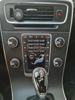 Vand Volvo S60 D3 2017, 112 000km, cutie automata - imagine 8