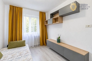Apartament 3 camere modern in Intim - imagine 15