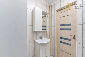 Apartament 3 camere modern in Intim - imagine 13