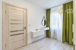 Apartament 3 camere modern in Intim - imagine 11