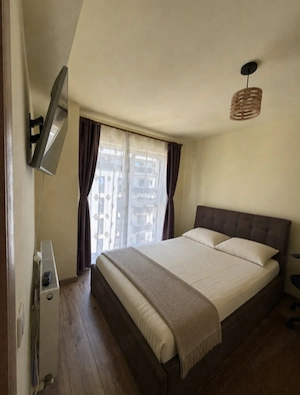 Inchiriez apartament 