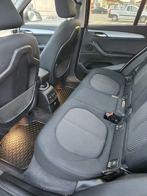 vand BMW X1-25e xDrive (4x4) Motor 1,5 benzina + electric (220 CP) Plug-in Hybrid,  cutie automata  - imagine 7