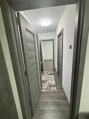 Apartament 3 camere in zona Dacia de vanzare - imagine 2