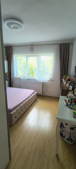 Apartament 3 camere, Str. Democrației (vis- -vis Valu Center), utilat, 67.000   sau schimb cu casă P - imagine 3