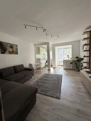 garsoniera titan-modern-metrou 2 minute - imagine 3