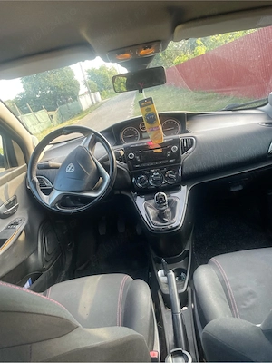 De vanzare Lancia Ypsilon - imagine 4