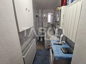 Casa individuala cu 5 camere si 687 mp teren in zona Lazaret - imagine 13