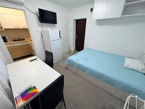 Garsoniera renovata | Lipovei | 15 min Iulius Town