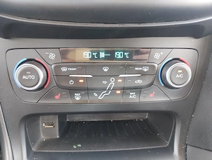 Ford Focus 1.0 EcoBoost Trend Edition - imagine 6