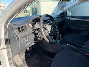 Skoda Octavia 3, Pun la dispozitie verificare Car Vertical si note constatare daunele fiind minore - imagine 7