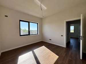 Vilă 4 Camere Dragomirești Vale: 109mp Util+10kW Fotovoltaic+Pompă Căldură - imagine 13