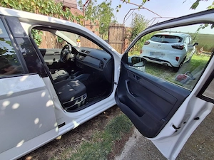 Vand skoda fabia , impecabila, 45000 km, primul propietar - imagine 4
