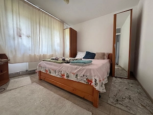 Vand apartament decomandat cu 2 camere la parter( 47m). - imagine 5