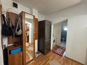 Vand apartament decomandat cu 2 camere la parter( 47m). - imagine 2