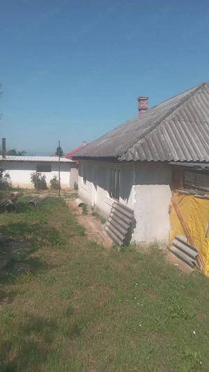 Vand casa la întrare in Homocea jud Vrancea  - imagine 4