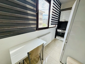 Apartament 2 camere mobilat și utilat complet Str Tineretului etaj intermediar  - imagine 5