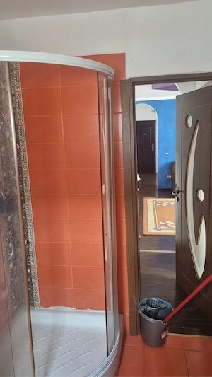 Proprietar vand apartament - imagine 7