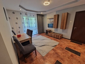 vand apartament 3 camere et 1 persoana fizica eligibil credit