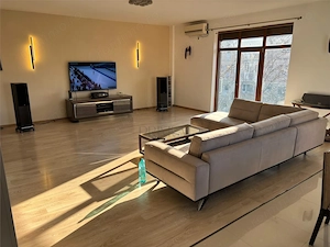 Apartament tip Penthouse | 95 mp | Singur pe nivel | Living 56 mp | Complex reziden #539;ial