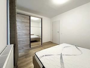 Apartament retras, cu centrala si parcare - imagine 8