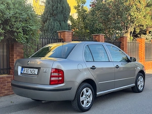 Skoda Fabia 1.2 benzină 75CP    - 2 km - imagine 3