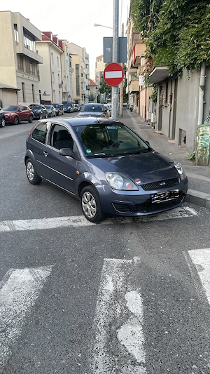Ford fiesta coupe - imagine 4