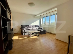 Apartament 2 camere, decomandat, 53 mp + boxă 7 mp, complet renovat, Triaj