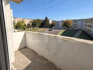 De vânzare apartament 2 camere, 37 mp + balcon, semidecomandat - imagine 7