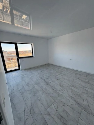 APARTAMENT 4 CAMERE BASCOV -la Vilă - imagine 3