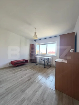 Apartament spațios, 4 camere, 2 bai, 2 balcoane,etaj intermediar,zona  Odobescu  - imagine 4