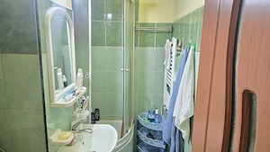 Vand apartament 3 camere semidecomandat in Deva, zona Micro 15, etaj 1, izolat exterior, apa trasa  - imagine 6